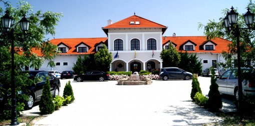   - Bodrogi Kúria Wellness Hotel Inárcs